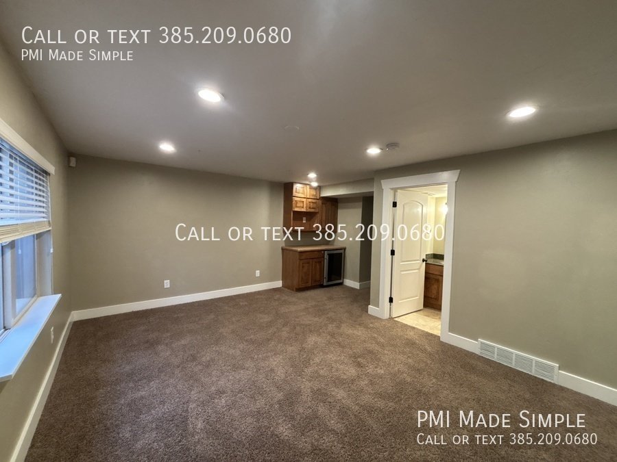 🎁 Buy Christmas with $500 off Rent! Bring your Dog and Enjoy Mountain Views! property image