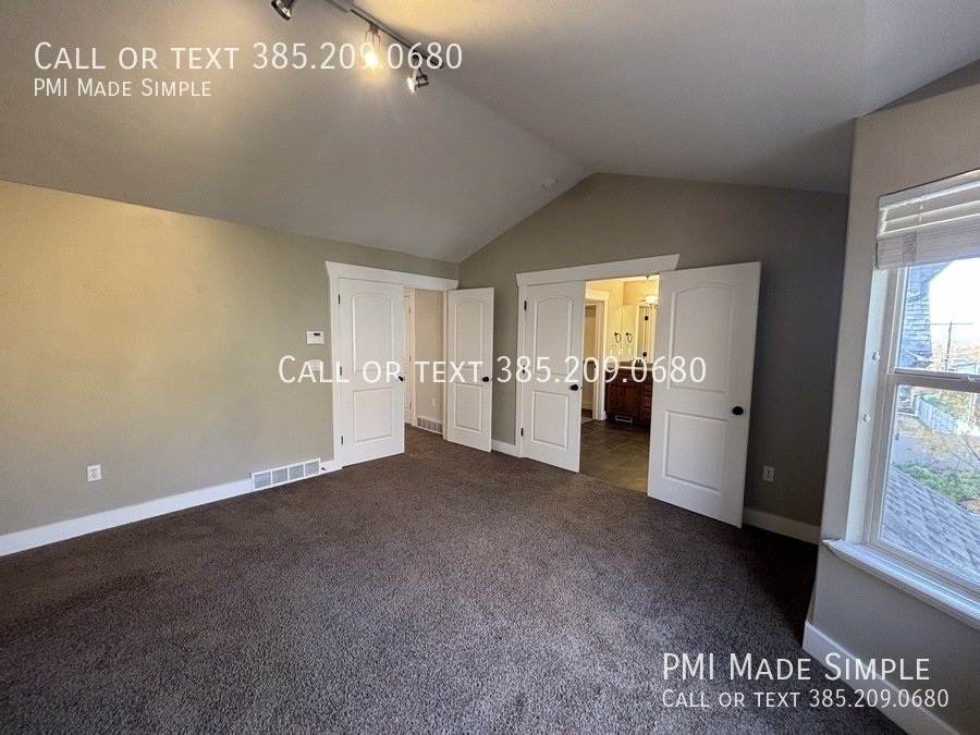 🎁 Buy Christmas with $500 off Rent! Bring your Dog and Enjoy Mountain Views! property image