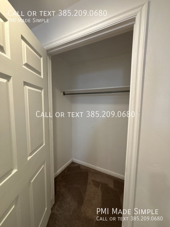 Spacious Single Family Home w/ Big Fenced Back Yard | Pet dog welcome! property image